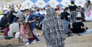 Dünya Müslümanları Bayram Namazında Buluştu