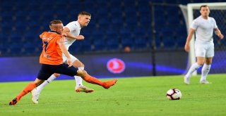 Uefa Avrupa Ligi: Medipol Başakşehir: 0 - Burnley: 0 (İlk Yarı)