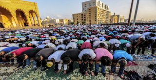 Dünya Müslümanları Bayram Namazında Buluştu