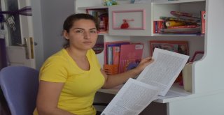 Polis Ekiplerince İcra İle Alınması Sonucu Gündeme Gelen Kızın Annesi İhaya Konuştu