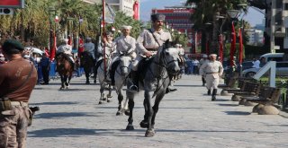 İzmir'in İşgalden Kurtuluşunun Yıl Dönümünde Duygulandıran Tören