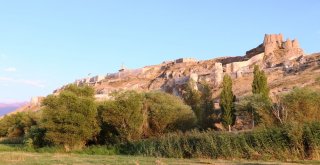 (Özel) Van Kalesi Güvence Altına Alındı