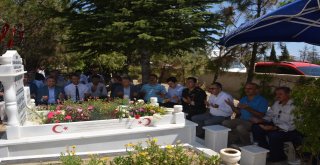 15 Temmuz Şehidi Hukuk Fakültesi Öğrencisi Ağaroğlu, Mezarı Başında Anıldı