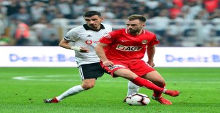 Spor Toto Süper Lig: Beşiktaş: 1 - Antalyaspor: 3 (İlk Yarı)