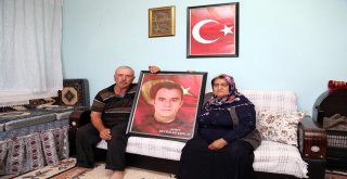 15 Temmuzda Bir Oğlunu Gazi Bir Oğlunu Da Şehit Veren Aile İdam İstiyor