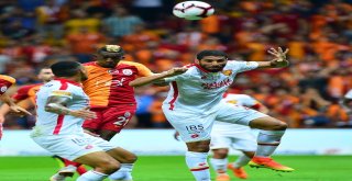 Spor Toto Süper Lig: Galatasaray: 1 - Göztepe: 0 (İlk Yarı)