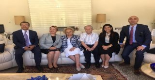 Türkiyenin Eğitim Duayeni Nüket Ersoya Anlamlı Ziyaret