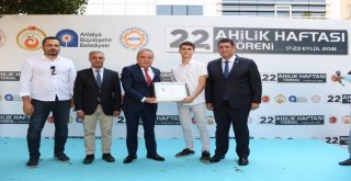 Başkan Böcek, Esnafın Ahilik Haftasını Kutladı