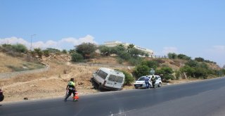 Karşı Şeride Geçen Minibüs İstinat Duvarına Çarparak Durabildi: 1 Yaralı