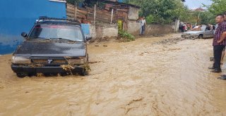 Dolu Ve Sağanak Yağış Maddi Hasara Yol Açtı