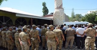 Vali Ustaoğlu, Güroymakta Taziyeye Katıldı