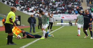 Spor Toto Süper Lig: Atiker Konyaspor: 0 - Medipol Başakşehir: 0 (İlk Yarı)