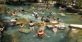 2 Bin 500 Yıllık Antik Havuz Turistle Doluyor