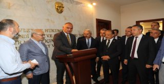 Kültür Ve Turizm Bakanı Ersoy, Kuşadası Limanında İncelemelerde Bulundu