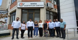Ak Partiden Manisa Gazeteciler Cemiyetine Bayram Ziyareti