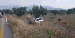 Manisanın Yunusemre İlçesinde Halk Otobüsü İle Otomobilin Çarpışması Sonucu İlk Belirlemelere Göre 20 Kişi Yaralandı.