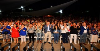 Beylikdüzü Gençlik Senfoni Orkestrası İlk Konserini Verdi