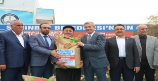 Şahinbey Belediyesi Buğday Ve Arpa Tohumu Dağıtımını Sürdürüyor