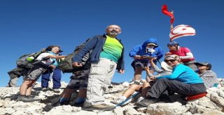 Dağcılardan 30 Ağustos Zafer Bayramı Tırmanışı