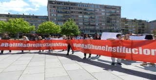 Kosovada Kadınlara Uygulanan Şiddet Protesto Edildi