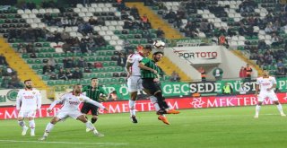 Spor Toto Süper Lig: Akhisarspor: 1 - Göztepe: 0 (İlk Yarı)