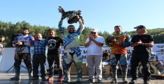 Motokros Yarışları İlginç Ödülleriyle Ön Plana Çıktı