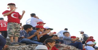 Babalar Ve Abiler Sahada Minikler Oyunda