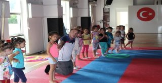 Tekirdağlı Öğrenciler Tatillerini Cimnastik Yaz Okulunda Geçiriyor