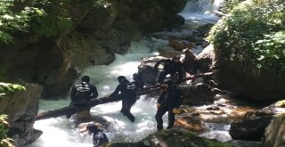 Biri 82, Diğeri İse 22 Gündür Aranıyor
