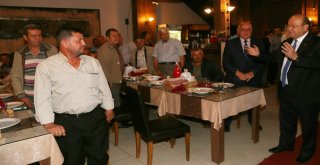 Başkan Özakcan, Muhtarlarla Yemekte Buluştu