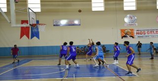 Yeşilyurt Belediyespor ‘Doğan Hakyemez Anısına Basketbol Turnuvası Düzenledi