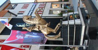 30 Ağustos Kutlamalarında Atatürk Heykelinin Açılışı Yapıldı