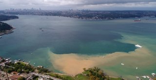 Çamura Bulanan İstanbul Boğazı Havadan Görüntülendi