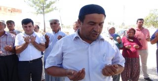 Silifkeliler Bu Sefer ‘Yağmur Duasına Değil ‘Dolar Duasına Çıktı