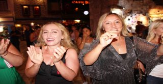 Turistler, Bodrumda Gördükleri Manzara Karşısında Şok Oldu