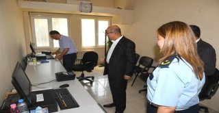 Vali Demirtaş, Ehliyet Ve Pasaport Verme Biriminde İncelemelerde Bulundu