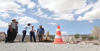 Kocasinanda Yol Yapım Çalışmaları Devam Ediyor