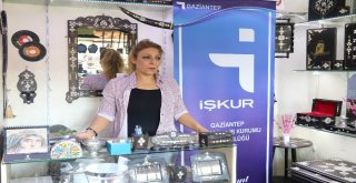 Kocasının İşine Merak Sardı İş Kadını Oldu