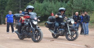 En Yavaş Motosiklet Olabilmek İçin Yarıştılar