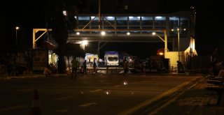 Arabalı Vapurda Devrilen Kamyonet Kaldırıldı