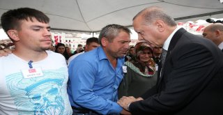 Cumhurbaşkanı Erdoğan, Şehit Anne Ve Bebeğinin Cenaze Töreninde