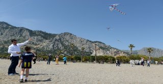 Anet Kültürel Ve Sosyal Yaşamı Destekliyor