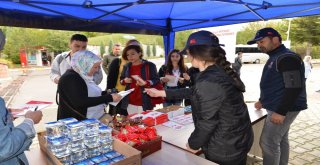Bartın Üniversitesinde El Ele Güvenli Geleceğe Standı Kuruldu