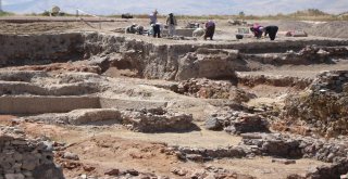 Kültepede 70İnci Yıl Kazıları Başladı