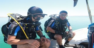 (Özel) Kurbağa Adamlar Su Altındaki Suçları Aydınlatıyor