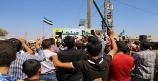 Suriyelilerden İdlib İçin Protesto