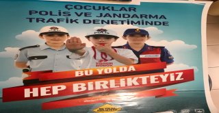 Gemerekte Sürücülere Afiş Ve Broşür Dağıtıldı