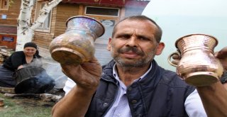 Yarım Asırdır Geçmişi Parlatıyor