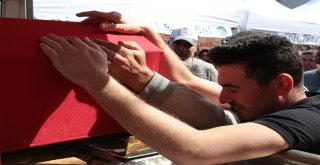 Şehit Uzman Çavuş Okan Dinçer Dualarla Uğurlandı