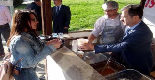 Rektörden Öğrencilere Ücretsiz Çorba